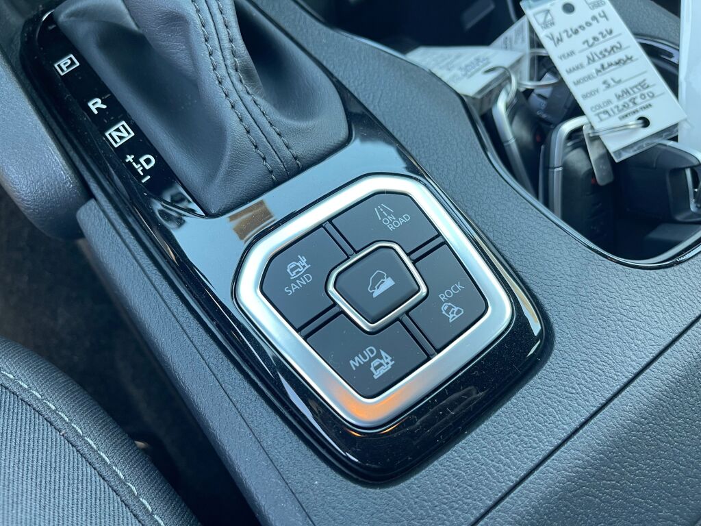 2026 Nissan Frontier Crew Cab SV photo 11