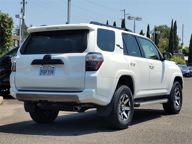2023 Toyota 4Runner TRD Off-Road photo 4