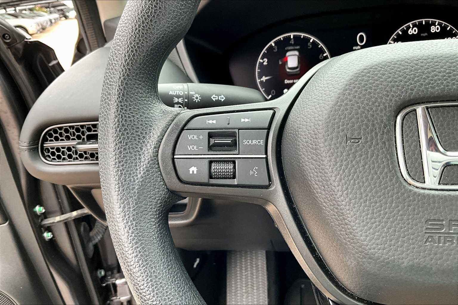 2025 Honda HR-V LX photo 19