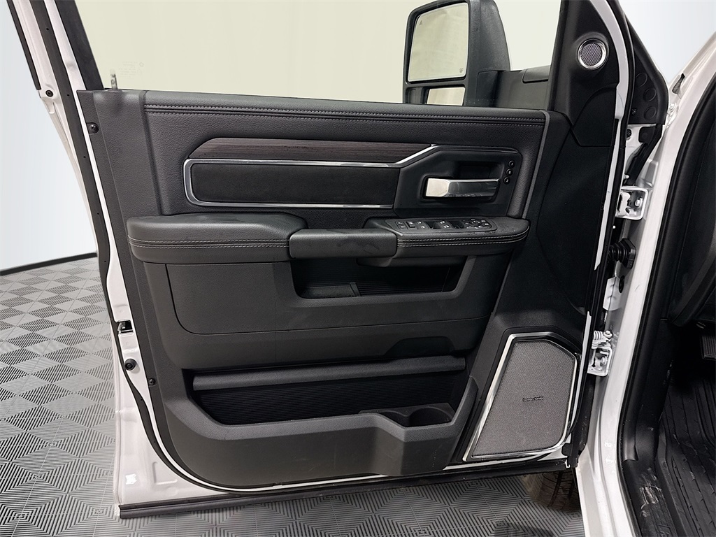 2026 Ram 2500 Laramie photo 12