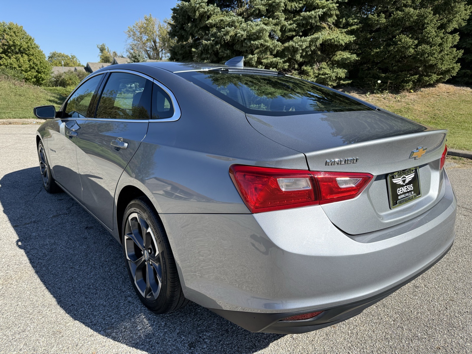 2023 Chevrolet Malibu 1LT photo 3