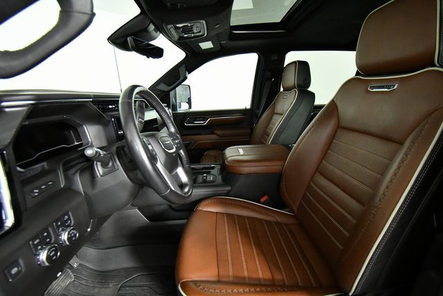 2024 Gmc Sierra 3500 HD Denali Ultimate photo 4