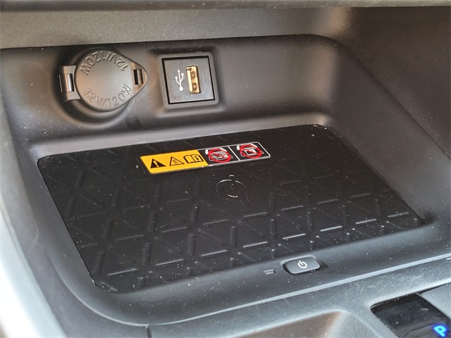 2023 Toyota RAV4 Hybrid XLE Premium photo 21