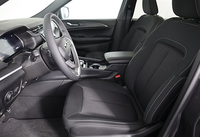 2025 Jeep Grand Cherokee Laredo X photo 12