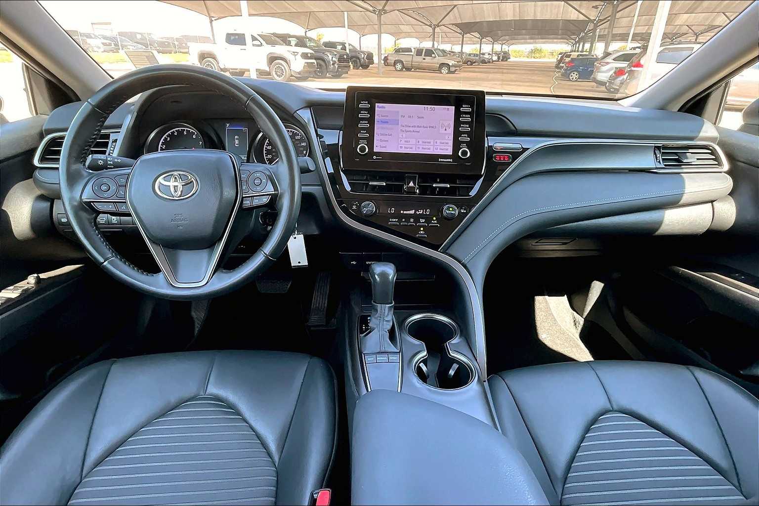 2023 Toyota Camry SE photo 12