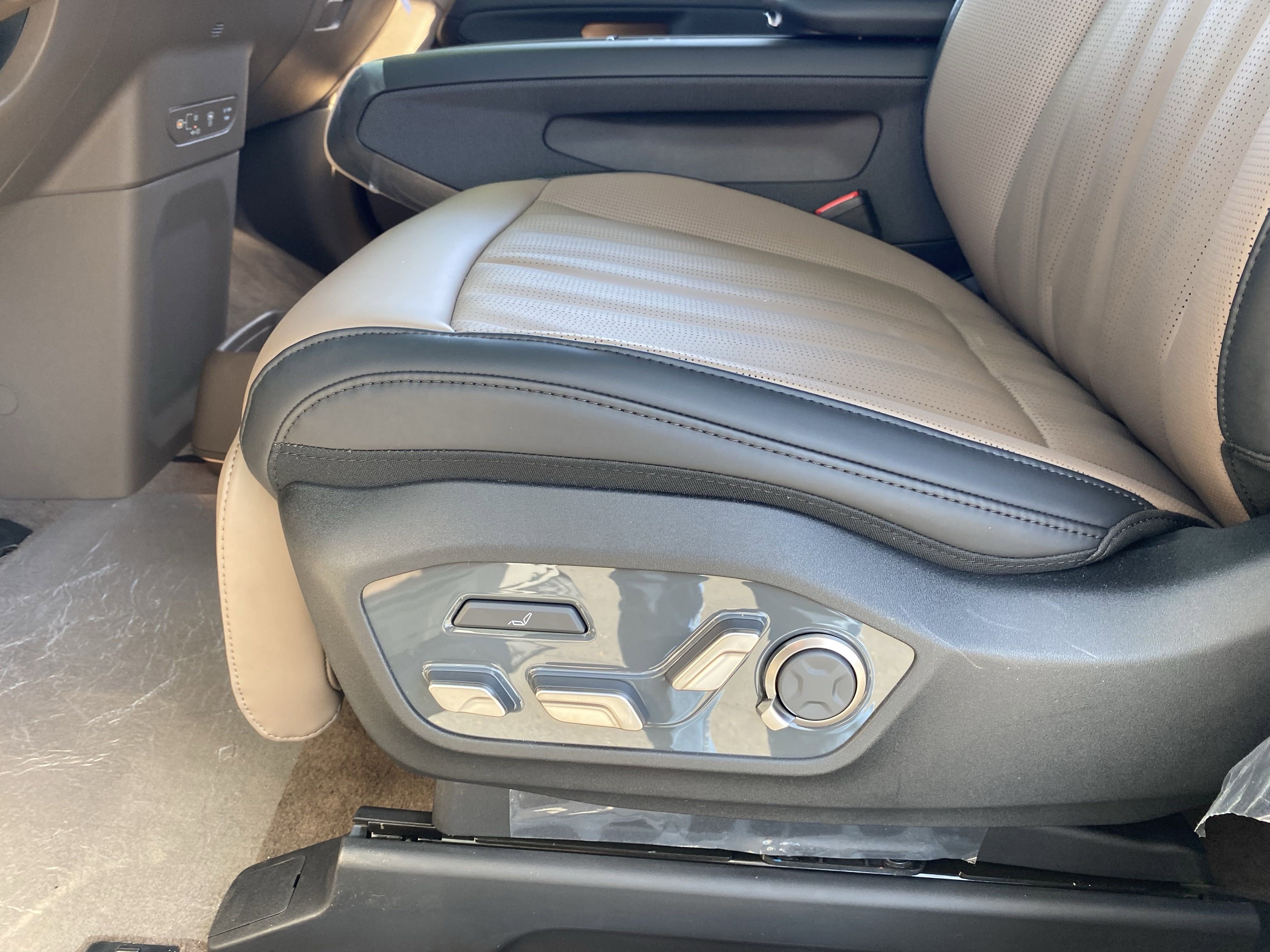2026 Kia EV9 GT-Line photo 7