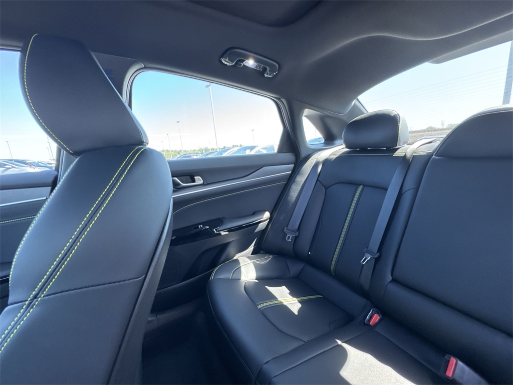 2026 Kia K5 GT photo 12