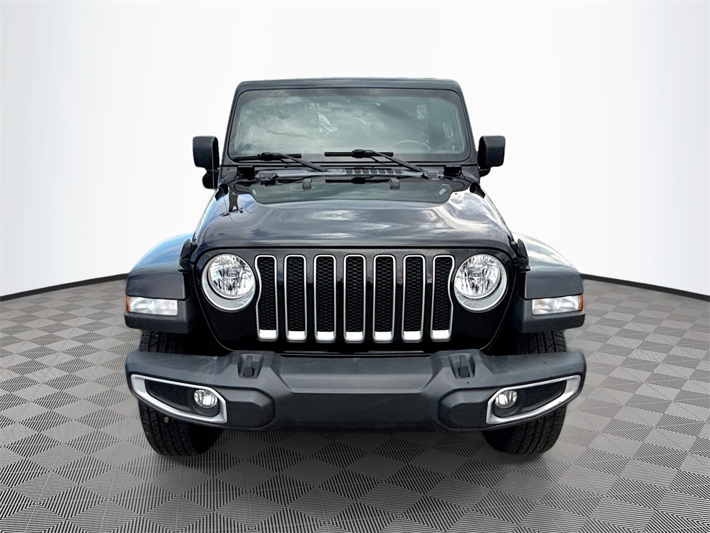 2022 Jeep Wrangler Unlimited Sahara photo 2