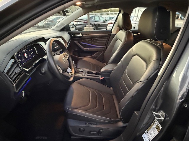 2023 Volkswagen Jetta 1.5T SEL photo 14