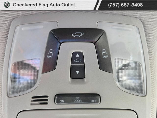 2015 Toyota Sienna XLE photo 9