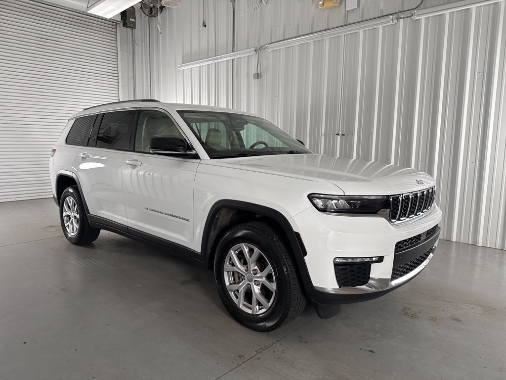 2022 Jeep Grand Cherokee L Limited's photo