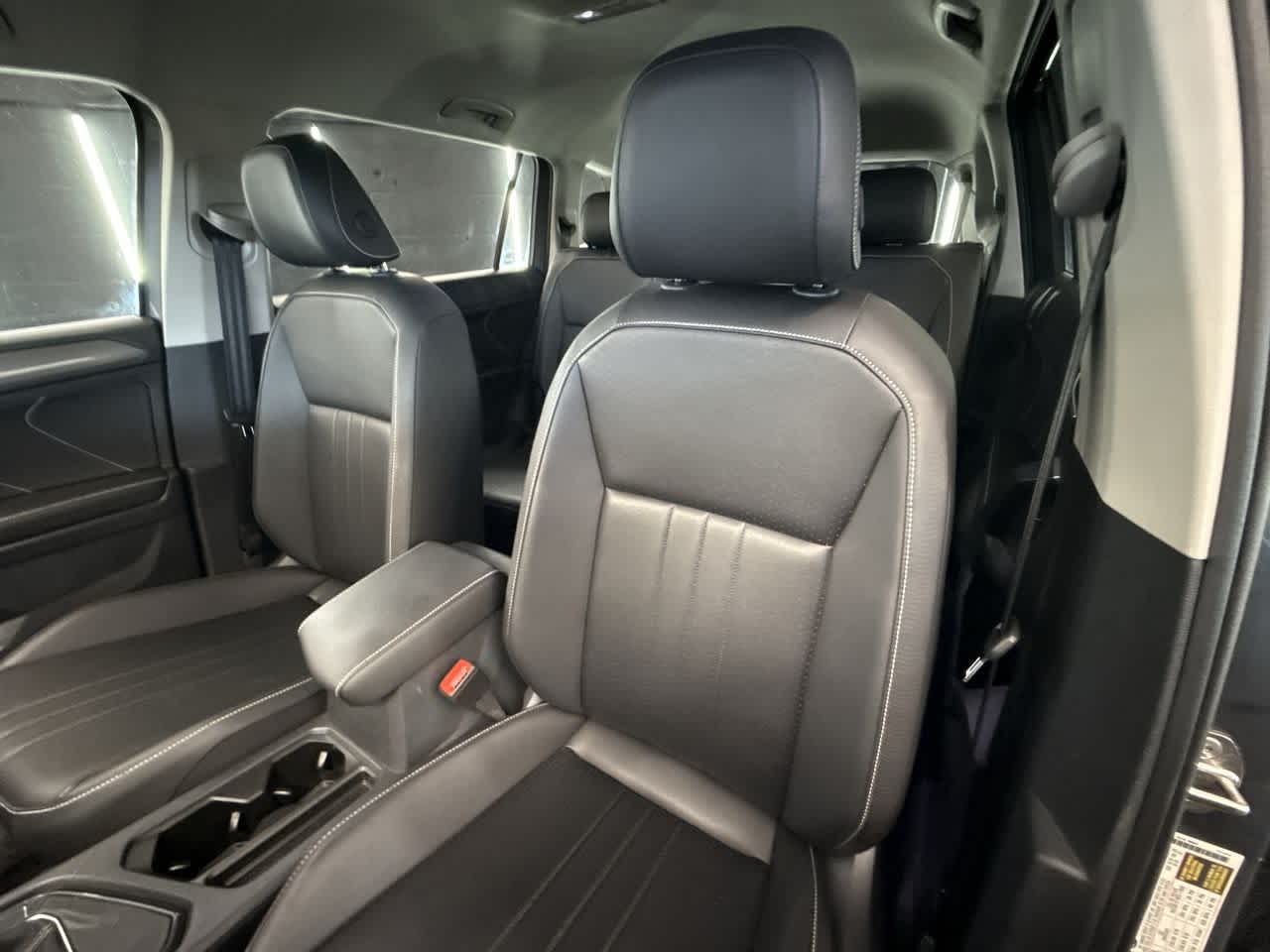 2024 Volkswagen Tiguan SE Wolfsburg Edition photo 13