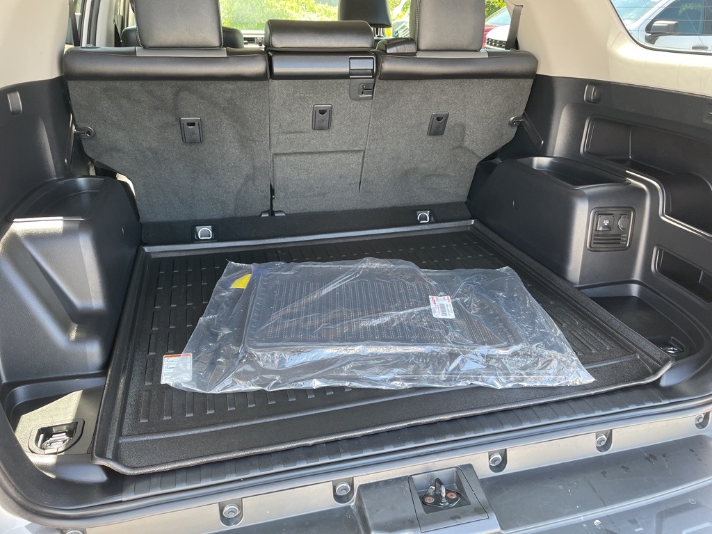2022 Toyota 4Runner SR5 Premium photo 6