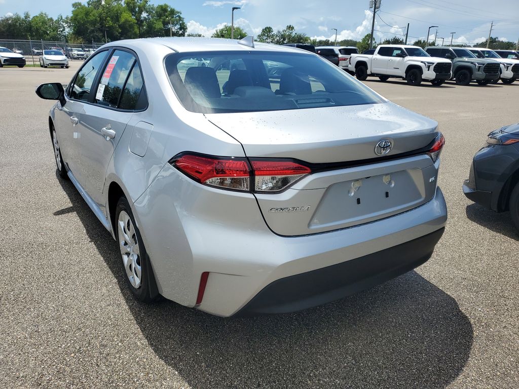2025 Toyota Corolla LE photo 7