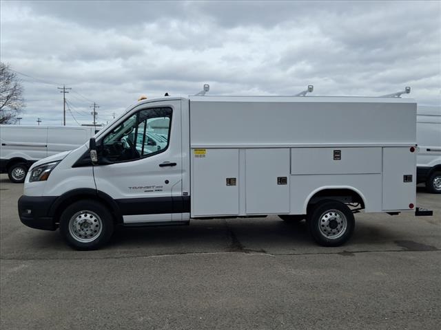 2024 Ford Transit Chassis Cutaway photo 3