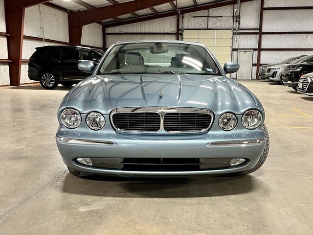 2004 Jaguar XJ 8 Base photo 2