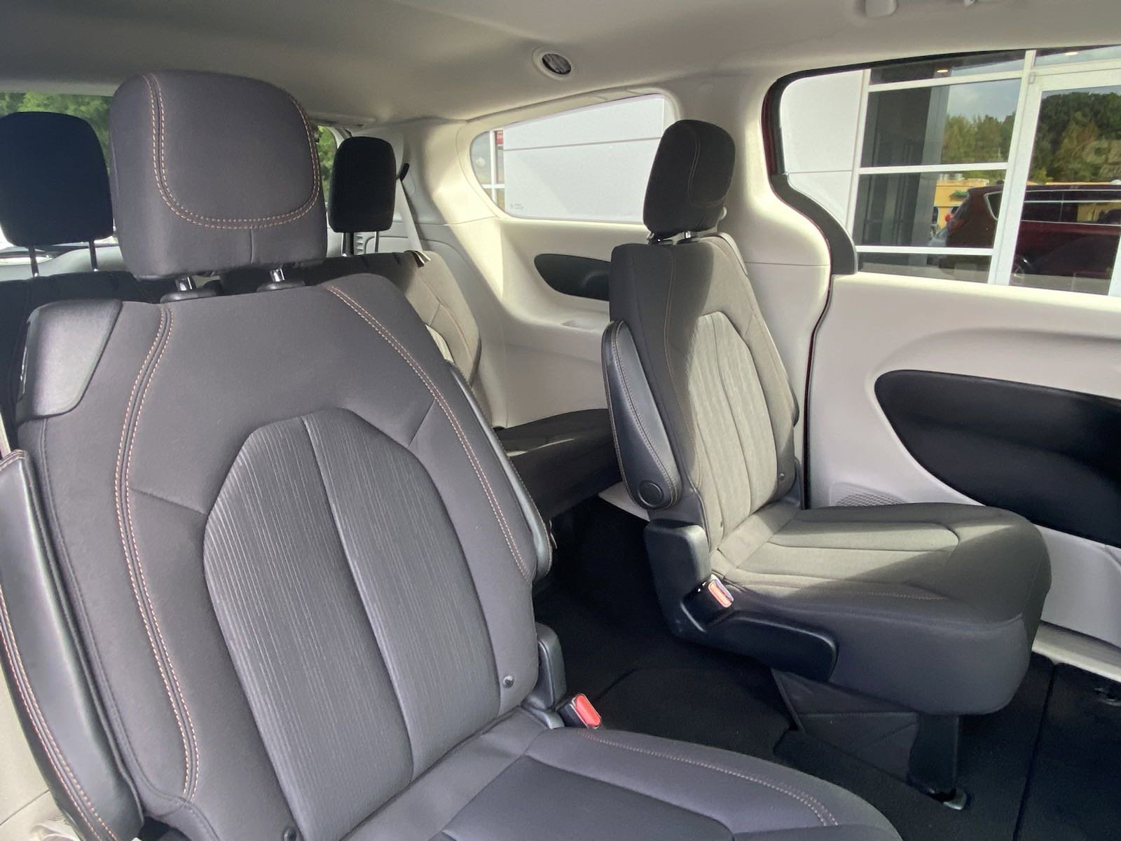 PreOwned 2019 Chrysler Pacifica LX Minivan, Passenger in Roxboro