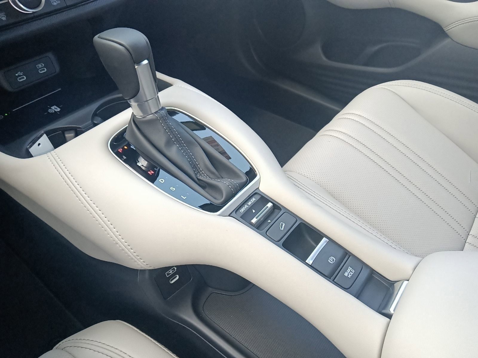 2026 Honda HR-V EX-L photo 18