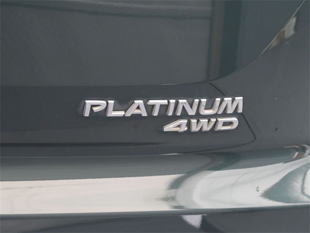 2022 Nissan Pathfinder Platinum photo 22
