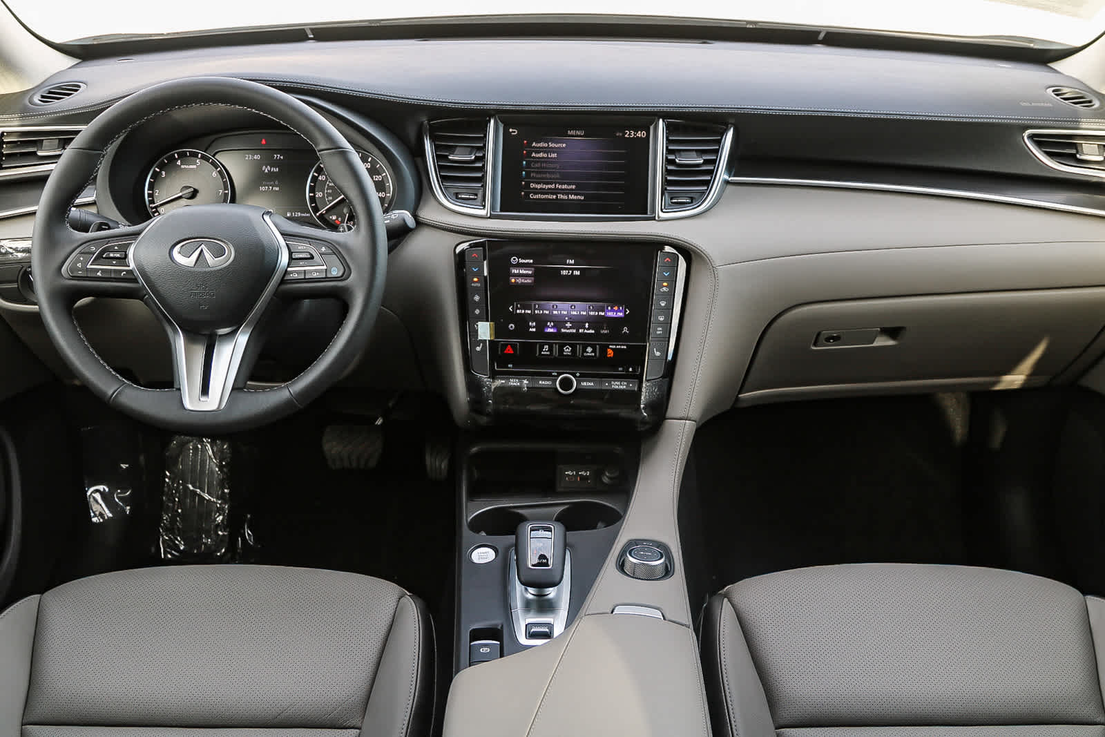 2025 Infiniti QX50 Luxe AWD photo 13
