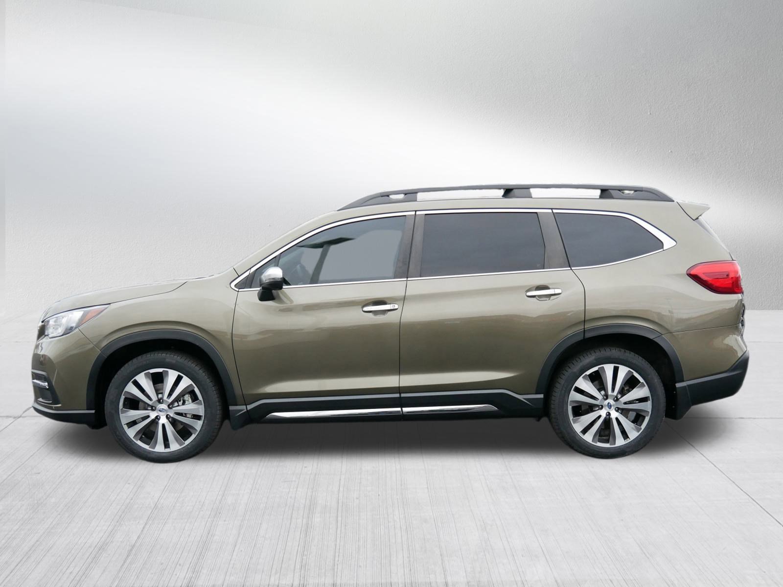 2022 Subaru Ascent Touring photo 4