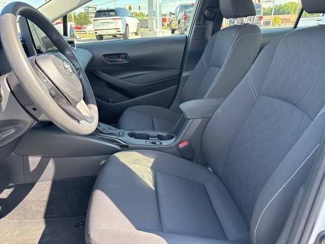 2024 Toyota Corolla LE photo 3