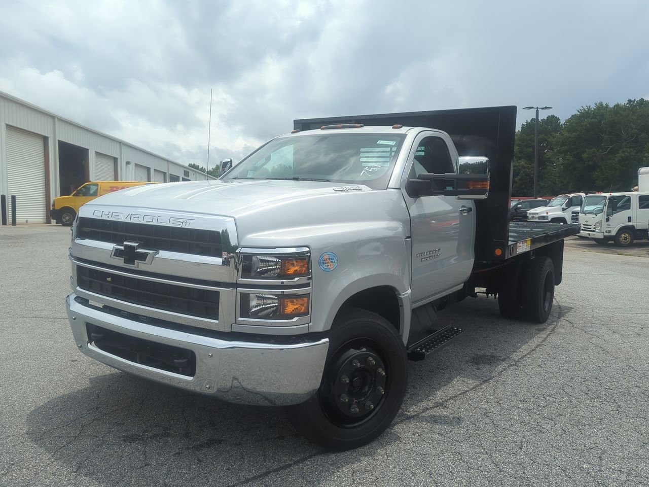 2024 Chevrolet Silverado 4500 Medium Duty Chassis Cab Work Truck's photo