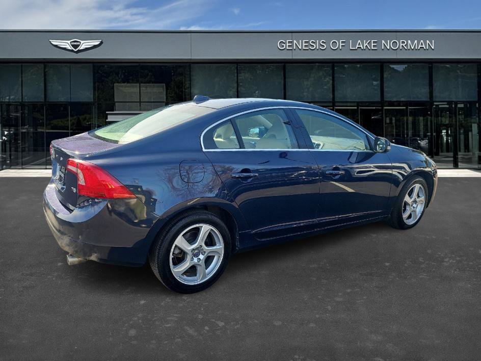 2013 Volvo S60 T5 photo 4