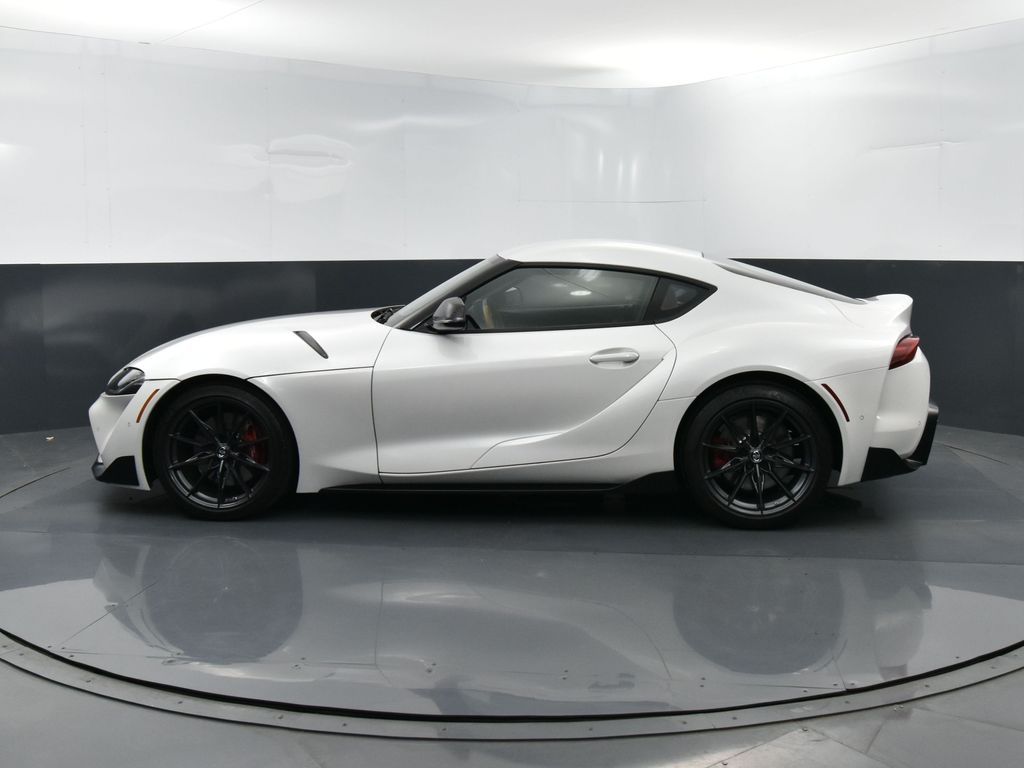 2024 Toyota Supra 3.0 Premium photo 4