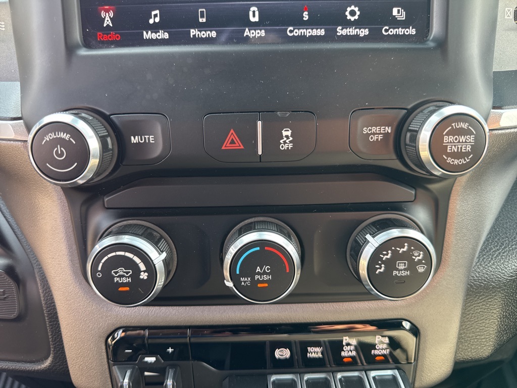 2019 Ram 3500 Big Horn photo 33
