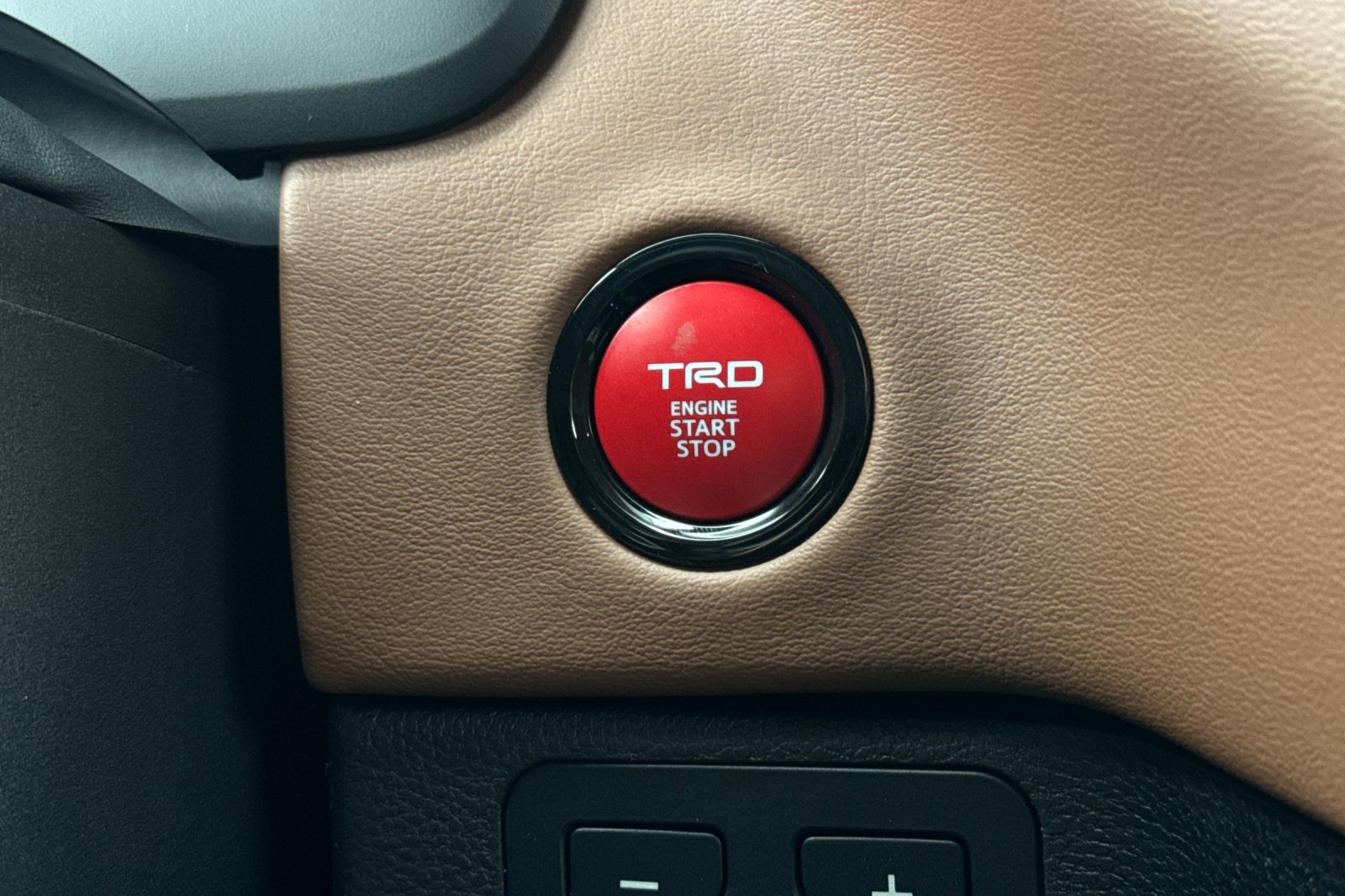 2025 Toyota Tundra 1794 Edition CrewMax photo 20