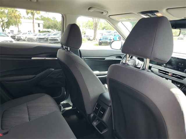 2024 Kia Seltos LX photo 27