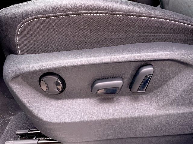 2024 Volkswagen Atlas SE Technology photo 4