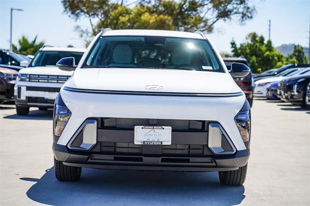 2026 Hyundai Kona SEL photo 2