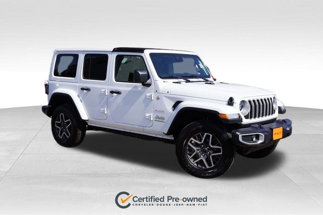 2024 Jeep Wrangler 4-Door Sahara's photo