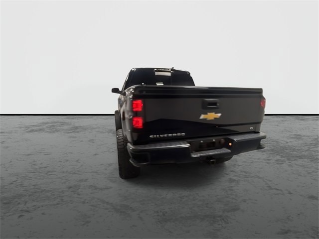 2018 Chevrolet Silverado 1500 LT photo 3