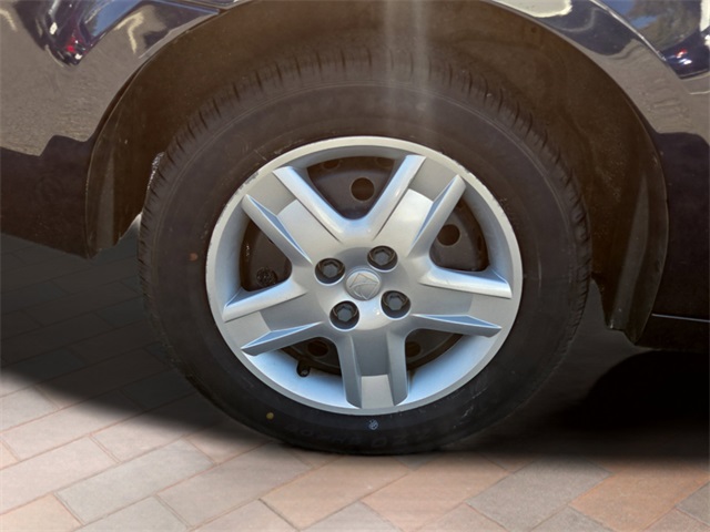 2007 Saturn Ion Sedan Level 2 photo 2