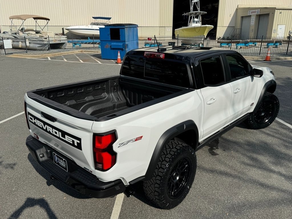 2026 Chevrolet Colorado ZR2 photo 14