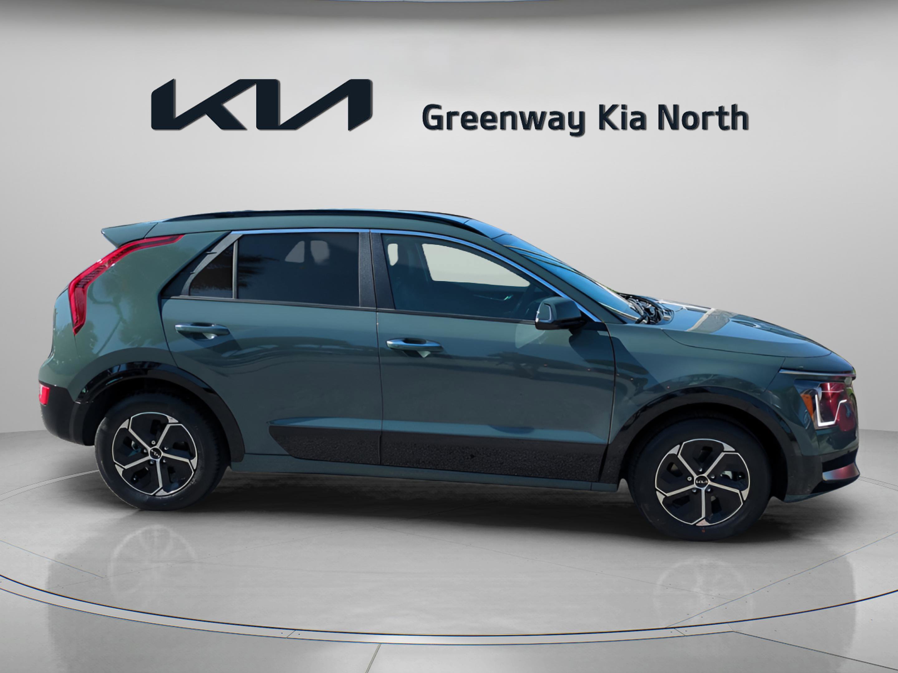 2025 Kia Niro SX photo 8