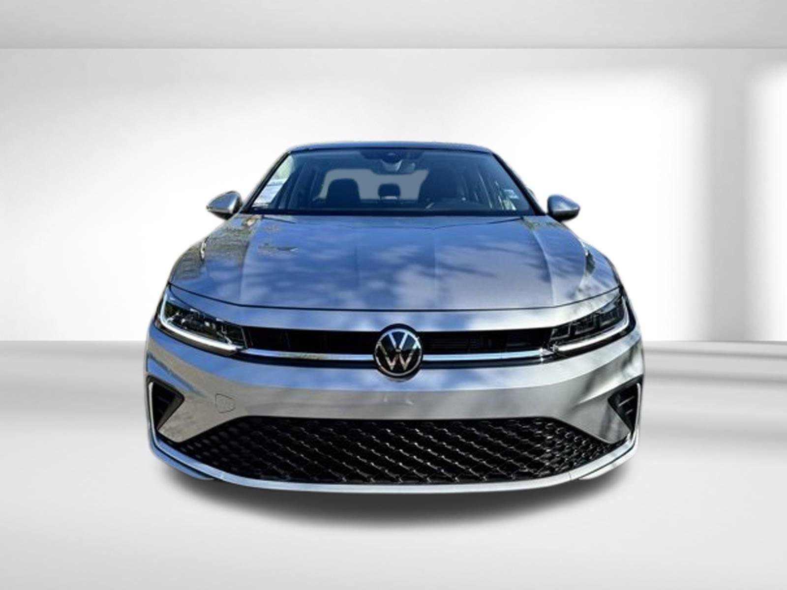 2025 Volkswagen Jetta SE photo 2