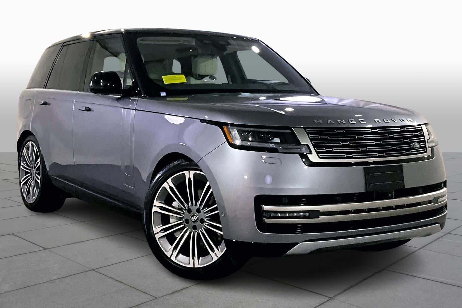 2025 Land Rover Range Rover SE photo 2