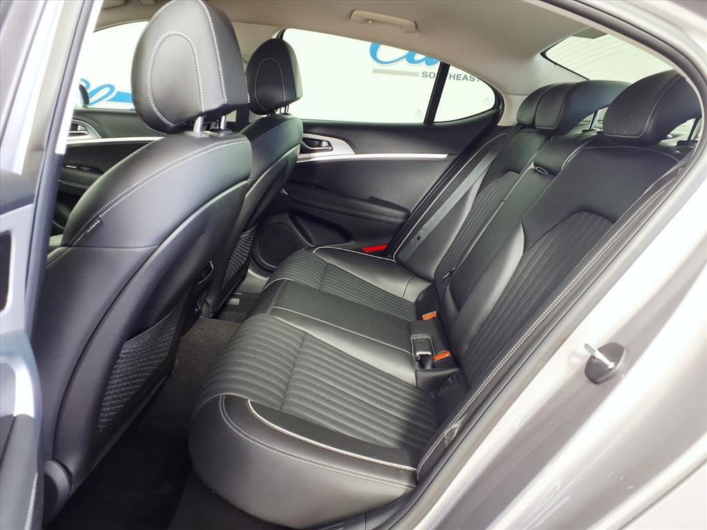 2023 Genesis G70 3.3T photo 8