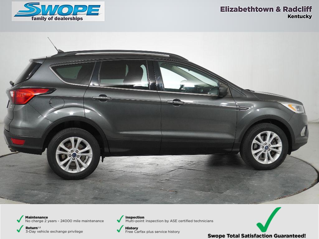 2019 Ford Escape SEL photo 2