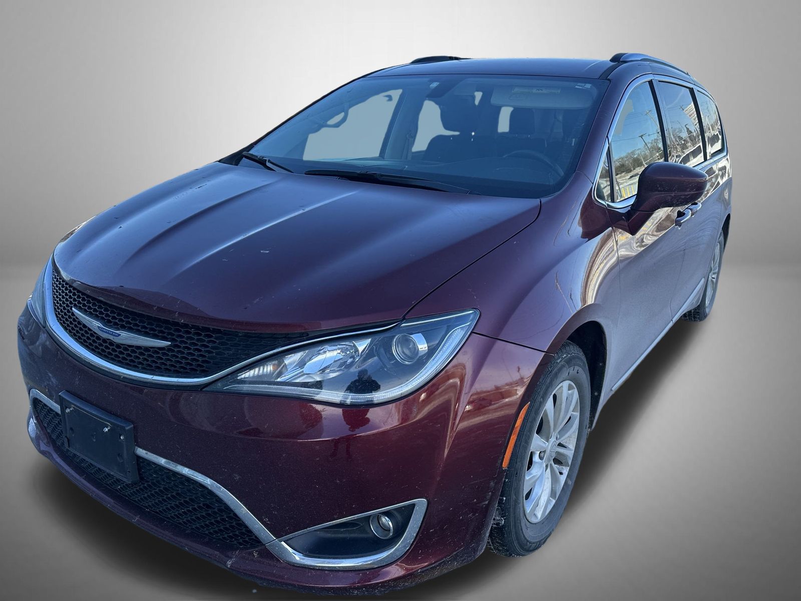 2019 Chrysler Pacifica Touring L's photo