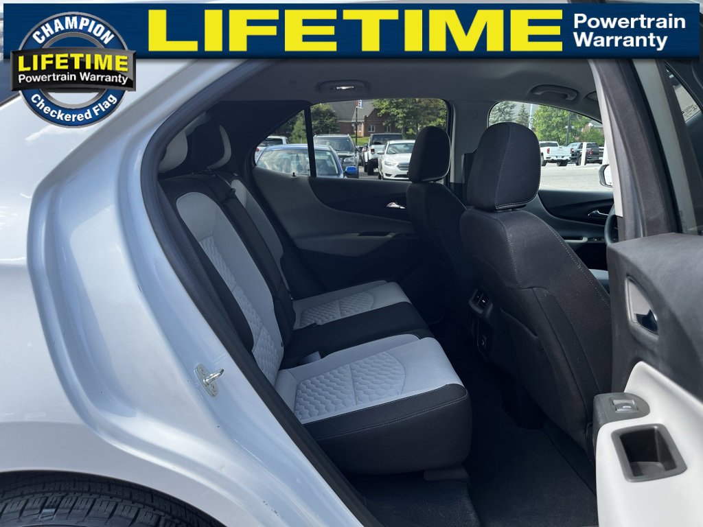 2021 Chevrolet Equinox LT photo 18