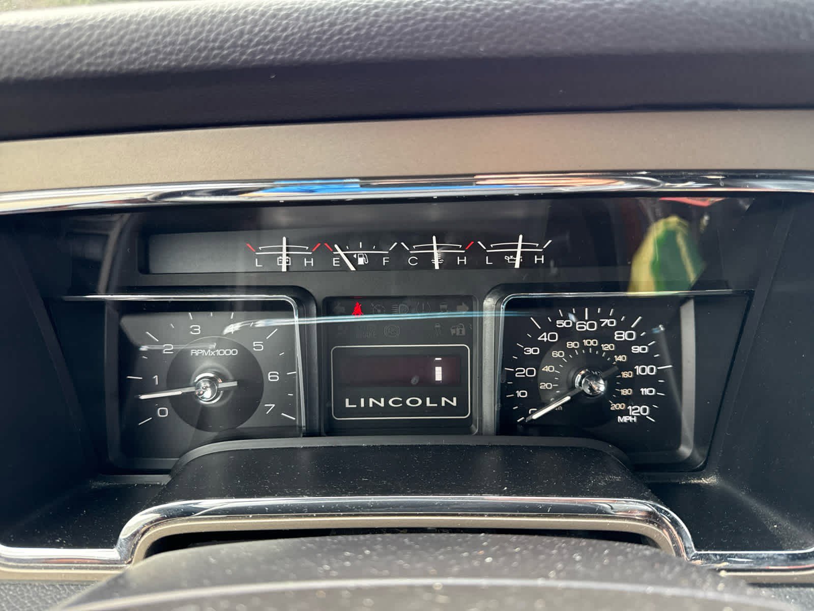 2014 Lincoln Navigator L photo 12