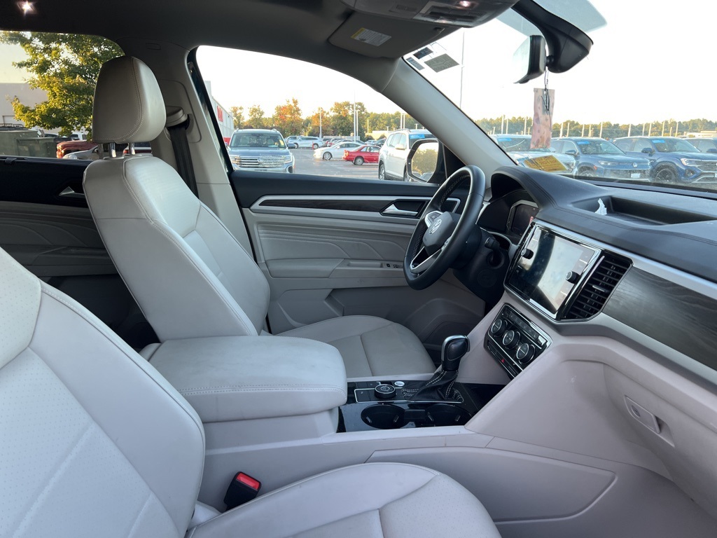 2022 Volkswagen Atlas V6 SE Technology photo 12