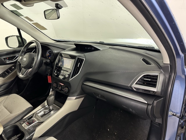 2020 Subaru Forester Premium photo 16