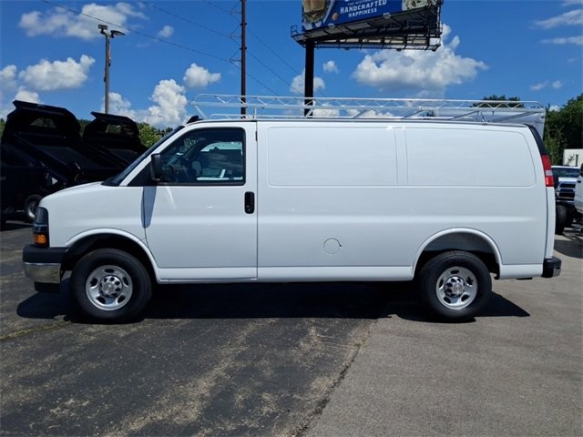 2025 Chevrolet Express Cargo