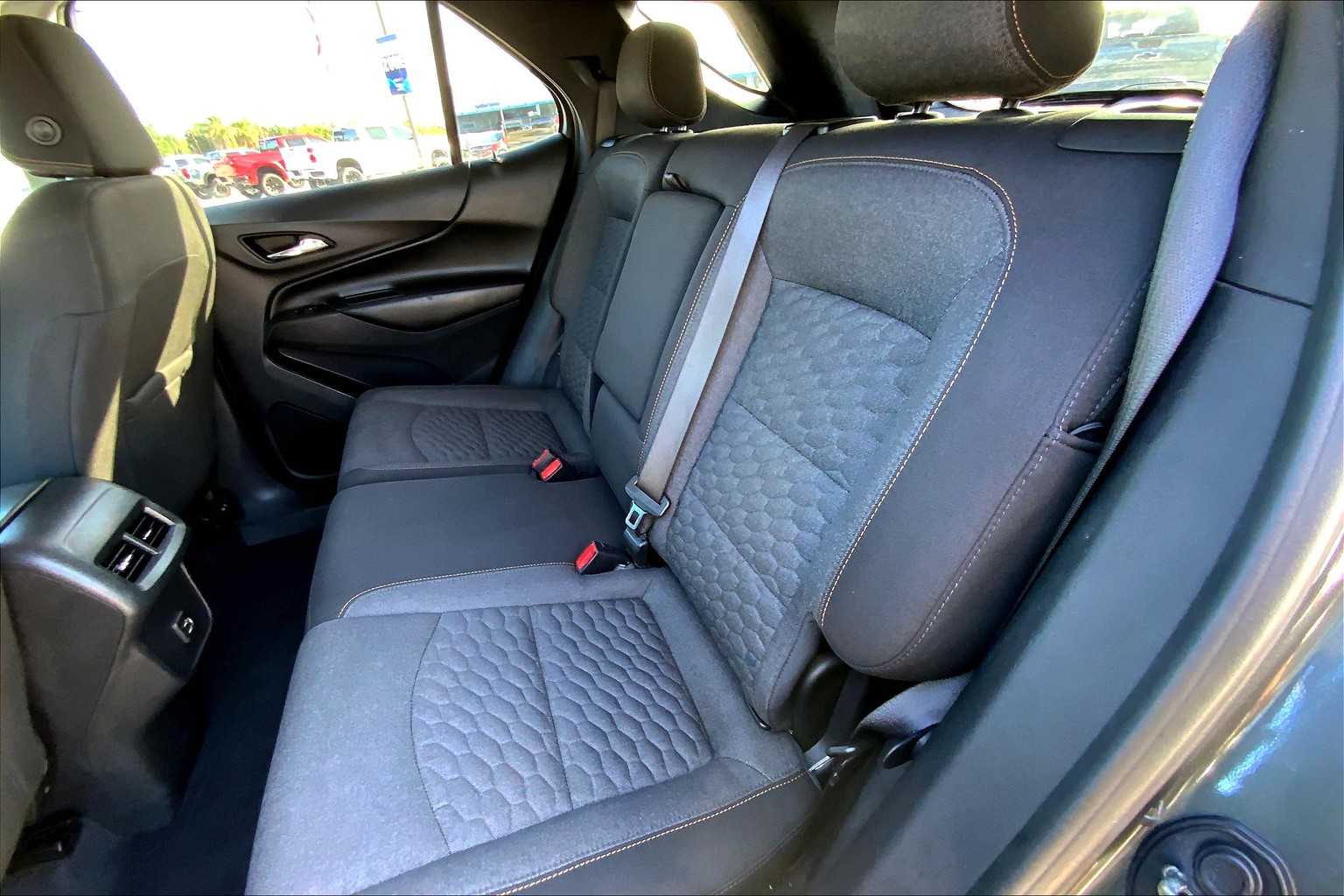 2021 Chevrolet Equinox LT photo 18